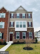 Building Photo - 11380 Willow Green Cir