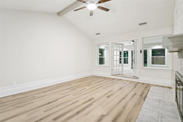 Foto del edificio - 1434 Wildvalley Dr