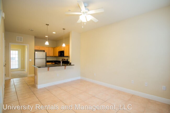 Foto del edificio - 2 br, 3 bath House - 2964 SW 35th Place #73