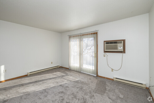 2BR, 1BA - 600SF - Living Room - Broadway Apartments