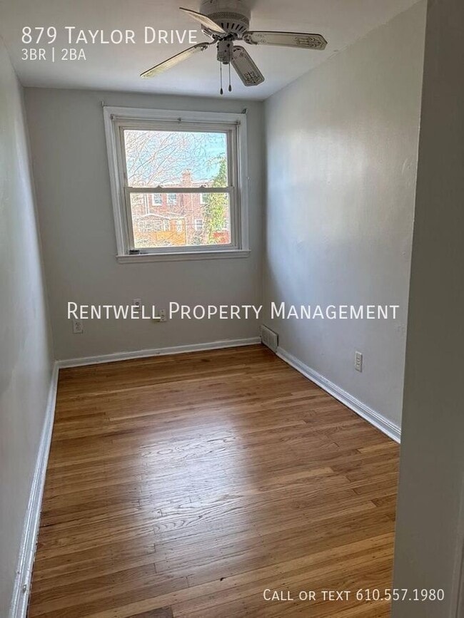 Building Photo - 879 Taylor Dr