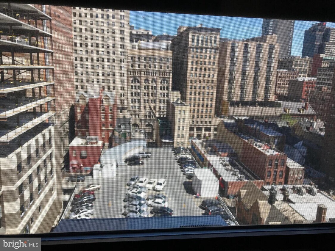 Foto principal - 1324 Locust St