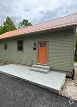 Building Photo - 1100 Valley Club Rd