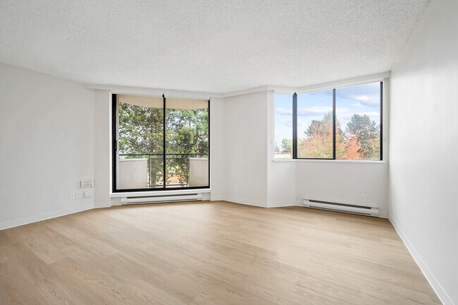 salon - Metro Pointe Burnaby