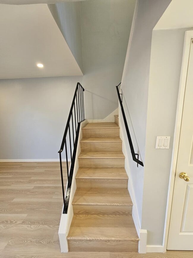Building Photo - 2055 Aldengate Way