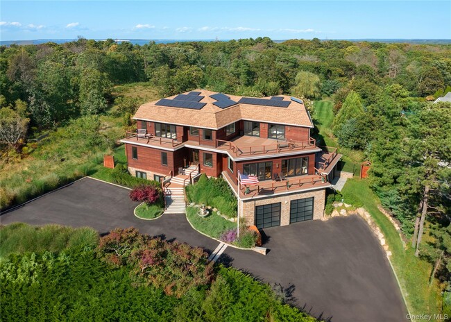 Building Photo - 89 Old Canoe Place Rd