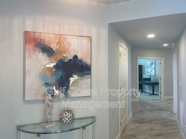 Foto del edificio - 260 Hidden Bay Dr