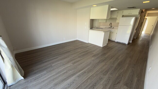 Foto del edificio - "Charming 1-Bedroom Condo Oasis in Phoenix - Your Perfect Urban Retreat!"