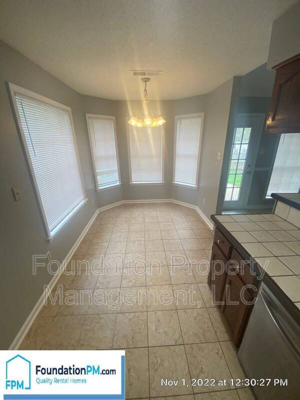 6854 Dogwood Manor W, Olive Branch, MS 38654 House Rental in Olive