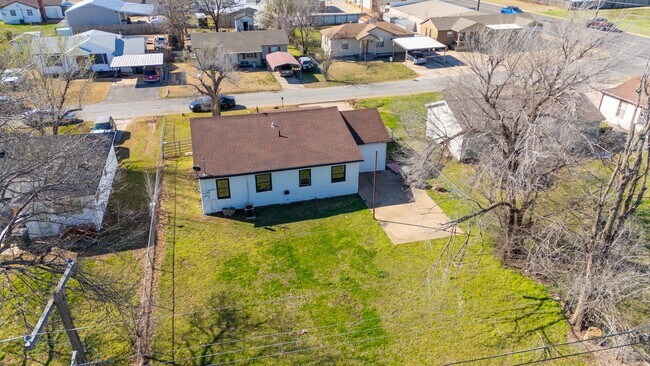 Foto del edificio - 4309 SE 40th St