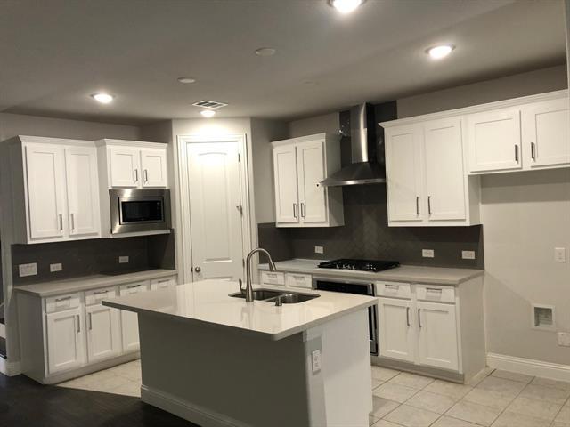 Building Photo - 4721 Cash Dr