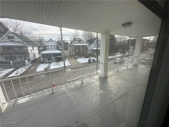 Building Photo - 4270 Valley Rd