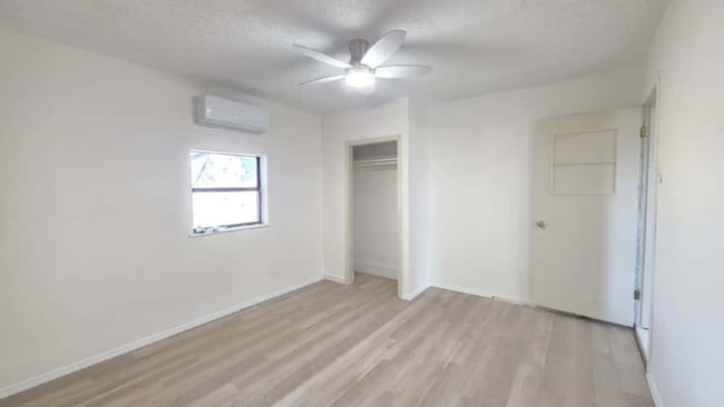 Building Photo - 500 W 47th St