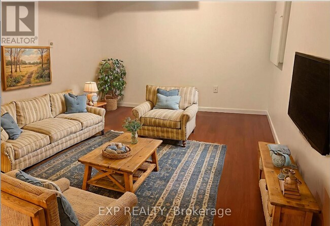 Building Photo - 979 Rambleberry Ave