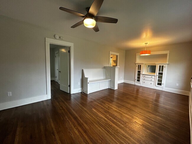 Building Photo - 444 S Euclid Ave