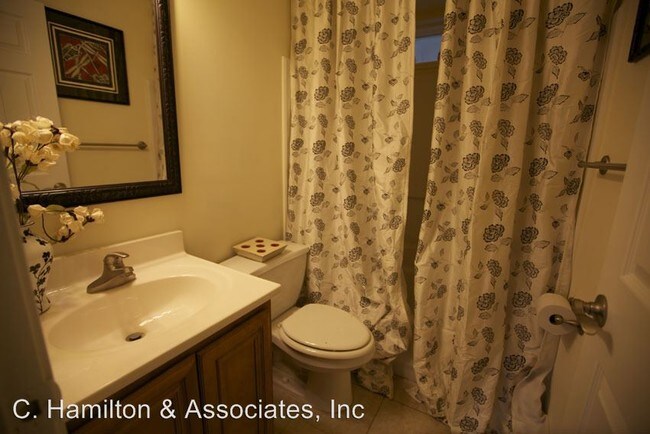 Foto del edificio - 2 br, 1 bath Apartment - 195 Sycamore Dr #B9
