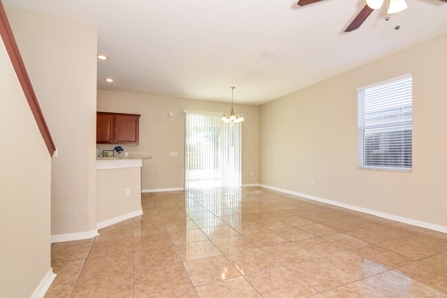 Foto del edificio - 11813 Mango Groves Blvd