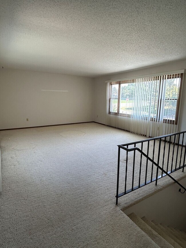 Foto del edificio - Large Single Family Home for Rent