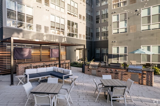 Grills and Patio - ANOVA uCity Square Apartments