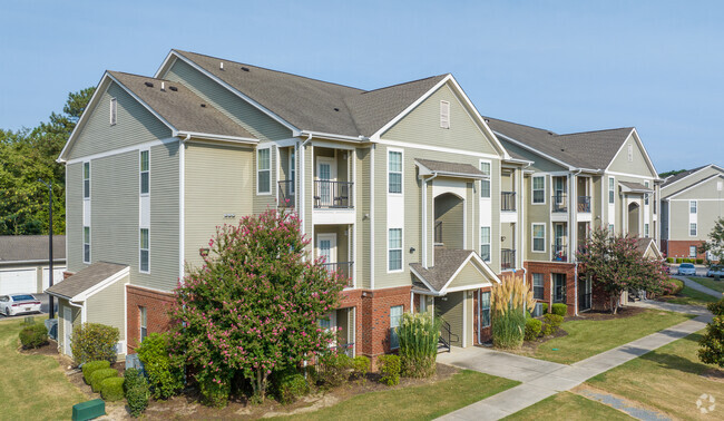 Building Photo - Independence Place West Fayetteville