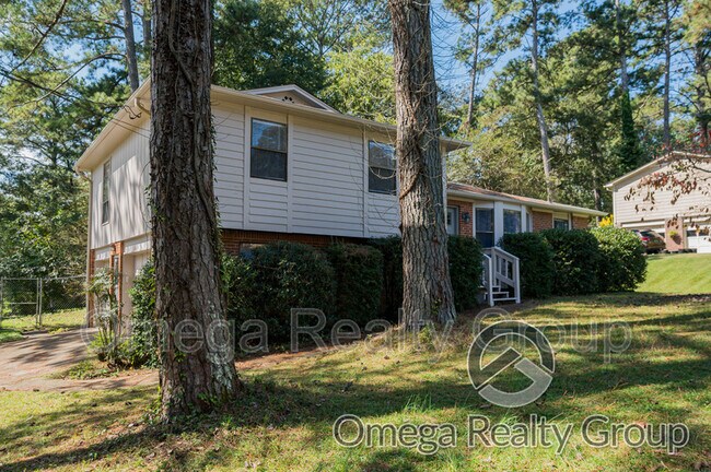Building Photo - 5739 Annanadale Ln