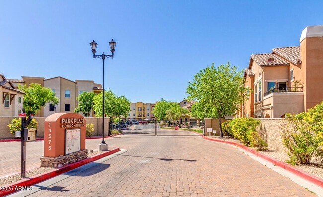 Building Photo - 14575 W Mountain View Blvd