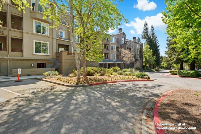 Foto del edificio - 240 Caldecott Ln