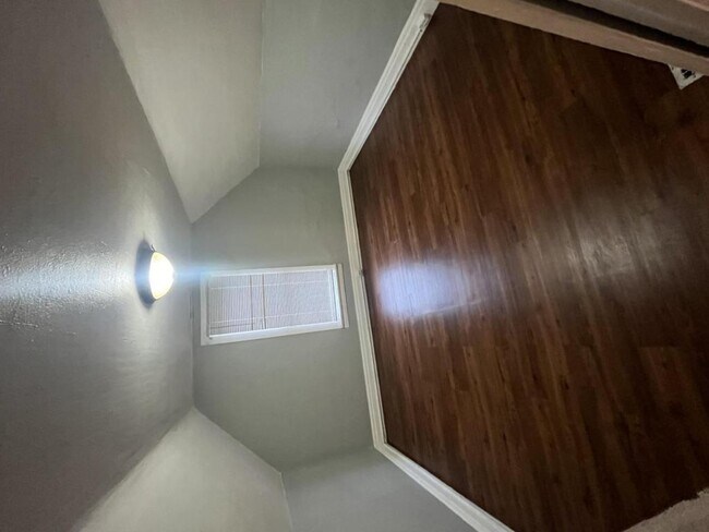 Foto del edificio - 668 Amity Ave