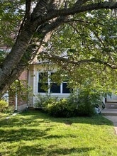 Building Photo - 24 E Green Valley Cir