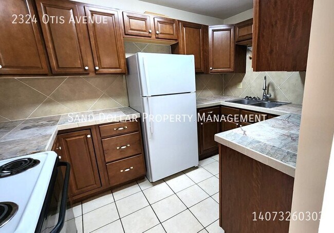 Foto del edificio - 2324 Otis Ave