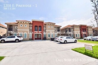 Building Photo - 1208 E Pineridge Ave