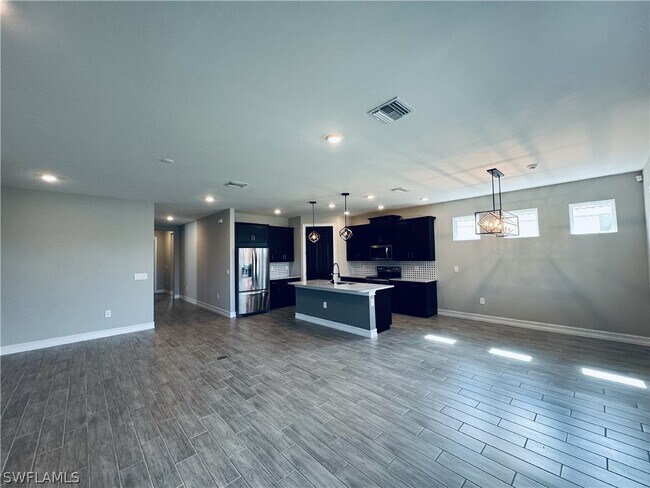 Foto del edificio - 4166 Bloomfield St