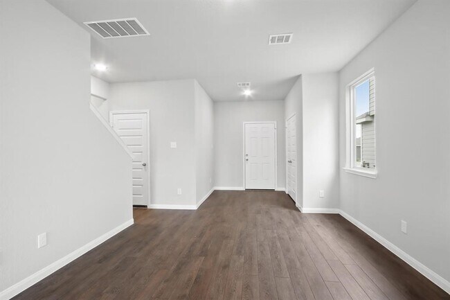 Foto del edificio - 1421 Mount Bassie Trl