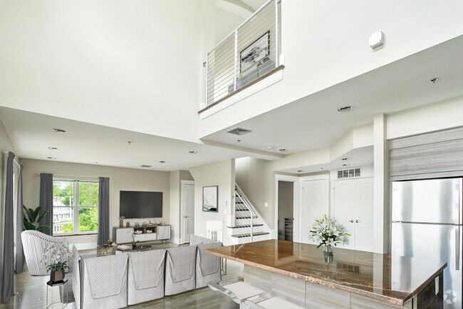 Building Photo - Riverpark Lofts