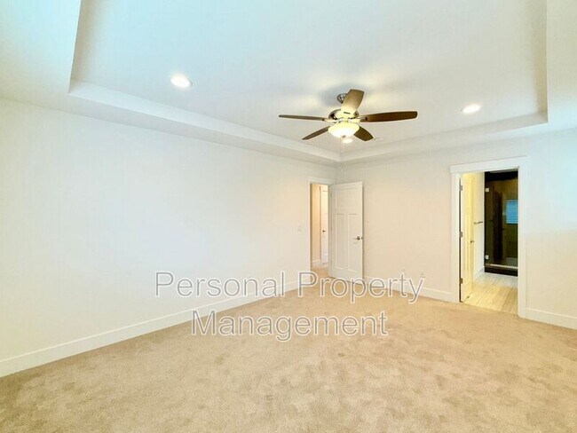 Foto del edificio - 8617 N 3rd Way