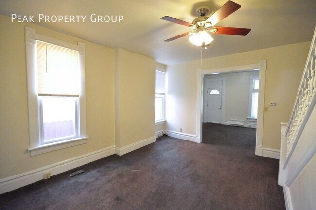 Building Photo - Available Fall 2024!   Located on Southeas...