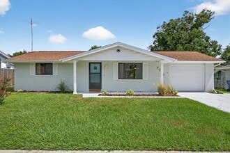 Building Photo - 7725 Summertree Ln