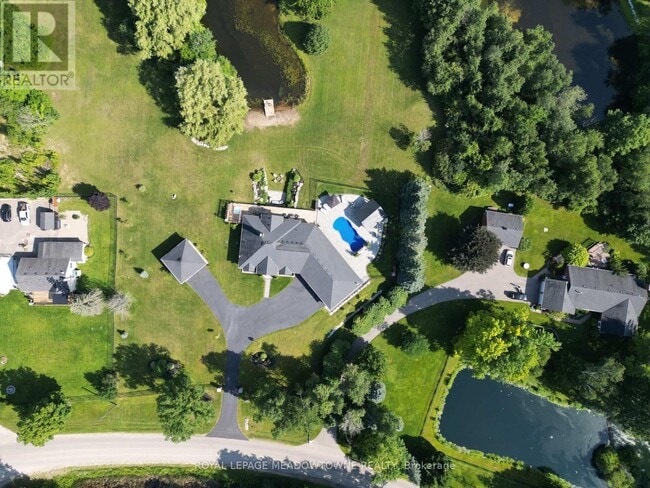 Building Photo - 6752 Concession 2