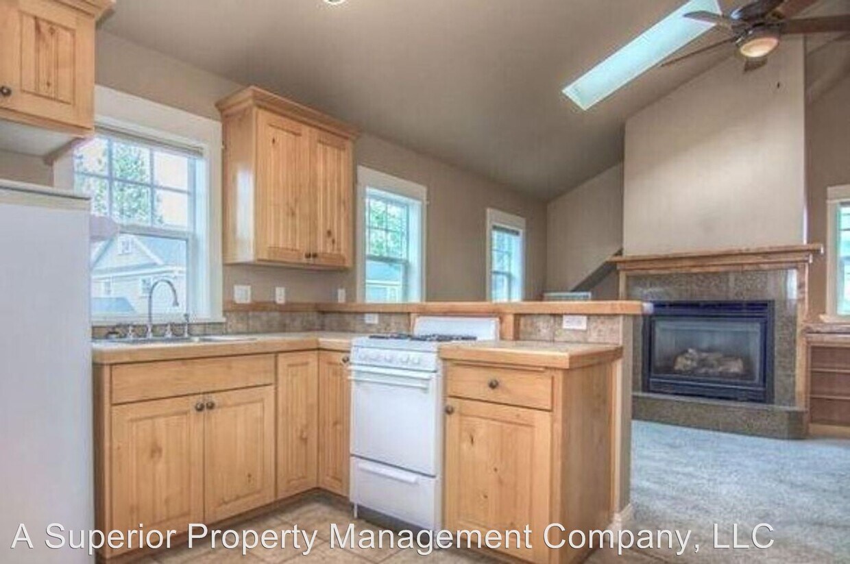 1313 NW Fort Clatsop St, Bend, OR 97701 Apartment for Rent in Bend