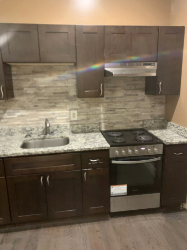 Foto del edificio - 1731 W Diamond St