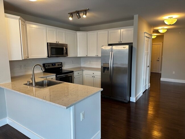Foto del edificio - 978 Worcester St