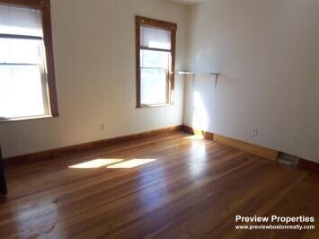 Building Photo - 346 Faneuil St