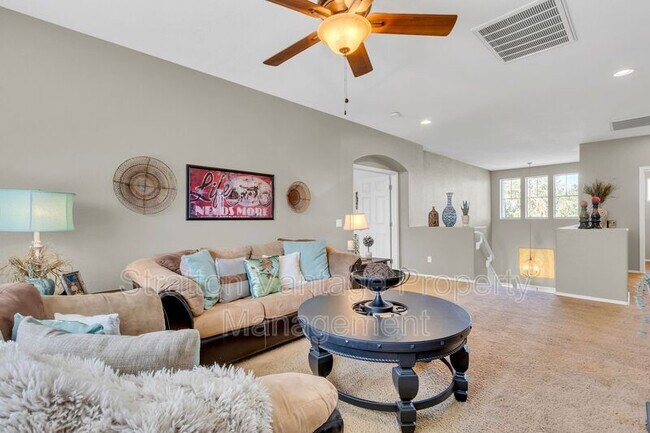 Foto del edificio - 18929 E Kingbird Dr