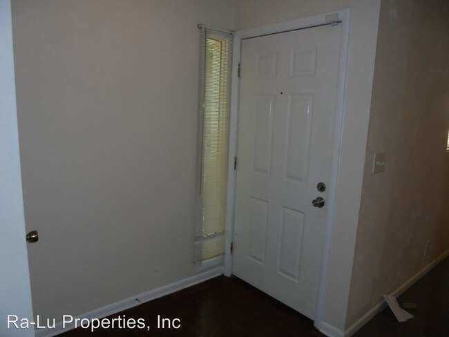 Foto del edificio - 423 Brookside Ct
