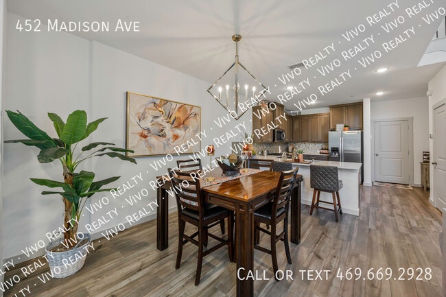 Building Photo - 452 Madison Ave