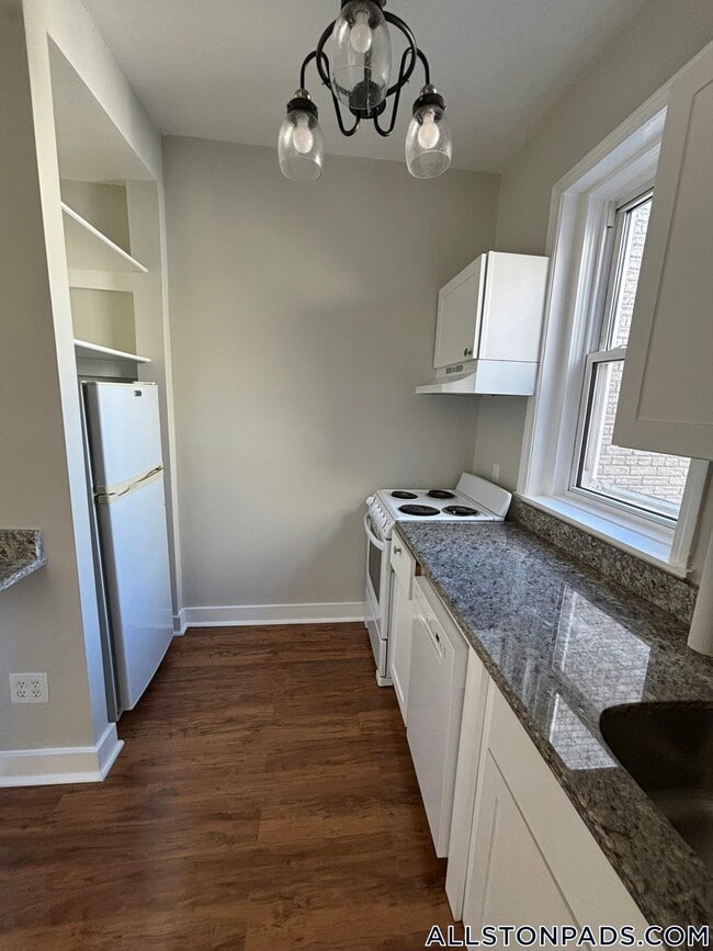 Building Photo - 1189 Commonwealth Ave