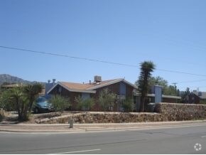 Building Photo - 600 White Cliffs Dr