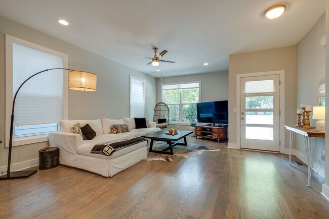 Foto del edificio - Delightful East Nashville Home for Rent!