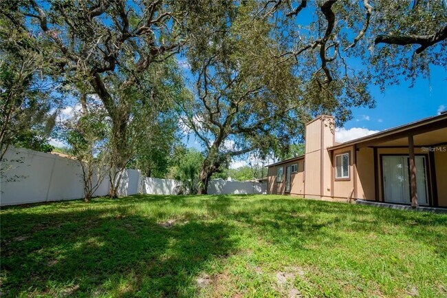 Foto del edificio - 1512 Prairie Lake Blvd