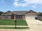Foto principal - MOVE IN READY $200 OFF 1st month's rent -S...